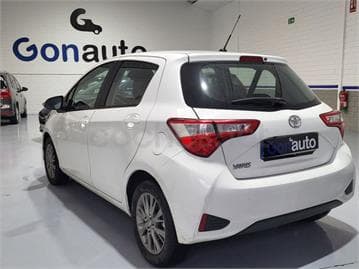 TOYOTA Yaris 1.0 70 Active