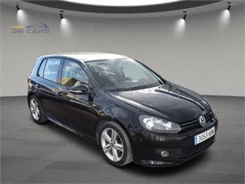 VOLKSWAGEN Golf 1.6 TDI DPF DSG Sport