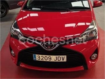 TOYOTA Yaris 100 Advance